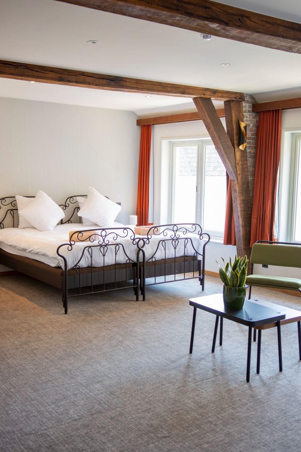 ברוז' Hotel Lucca מראה חיצוני תמונה